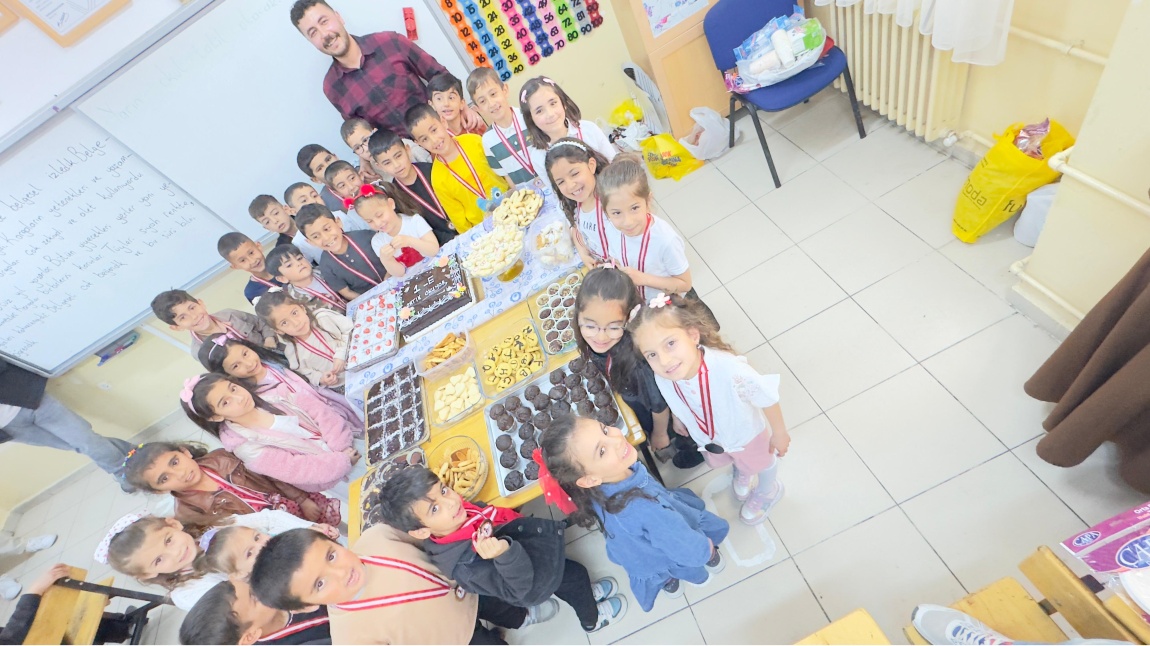 ARTIK OKUYORUM